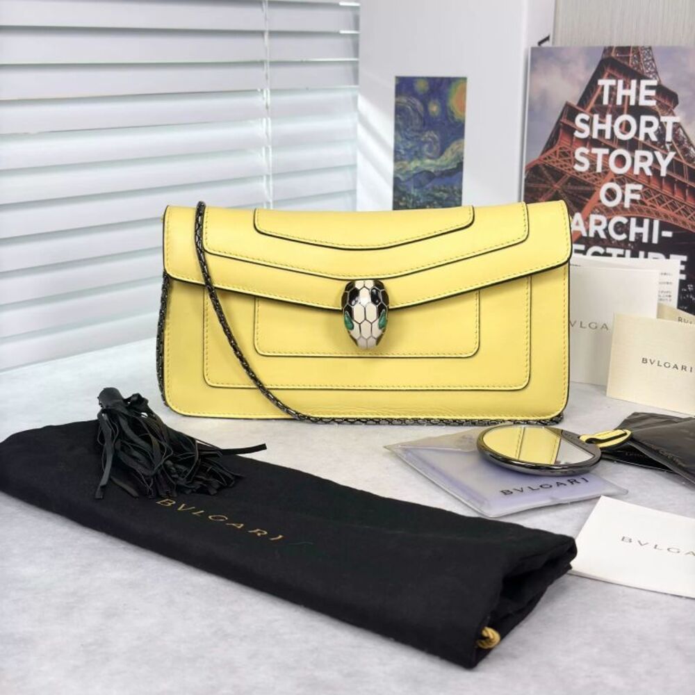 Bvlgari Women Pre-Loved Bag Very Good Condition